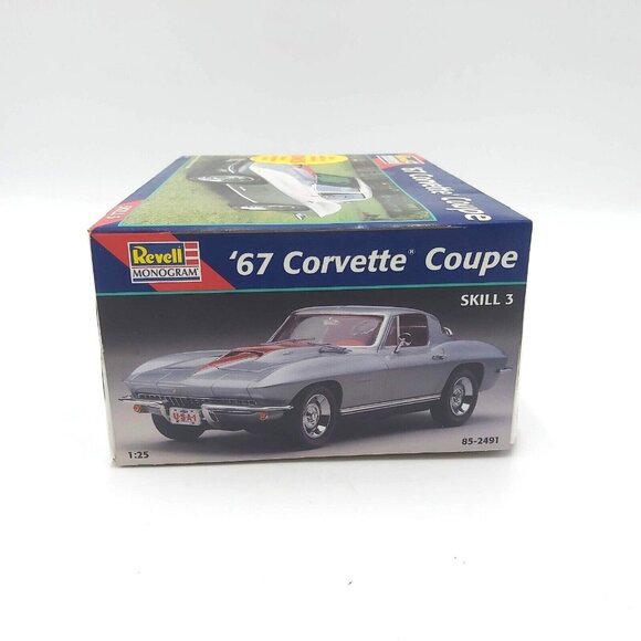 Revell Monogram 1967 Corvette Coupe 1:25 Skill 3 Part Assembled in Box  85-2491 - Picture 14 of 16